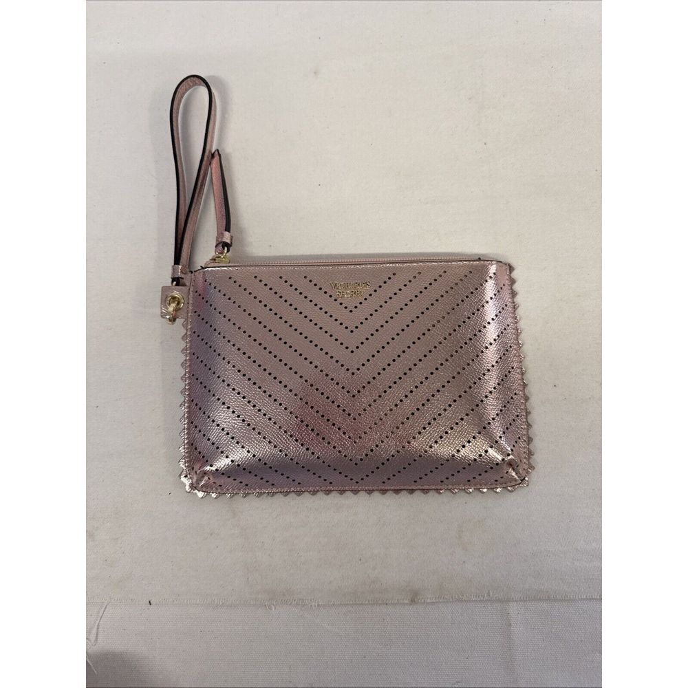 Victorias Secret Gold Clutch Wristlet, Barley Used Cute‎
